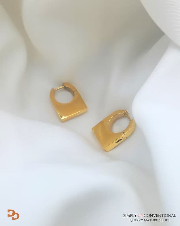 V CZ hoop