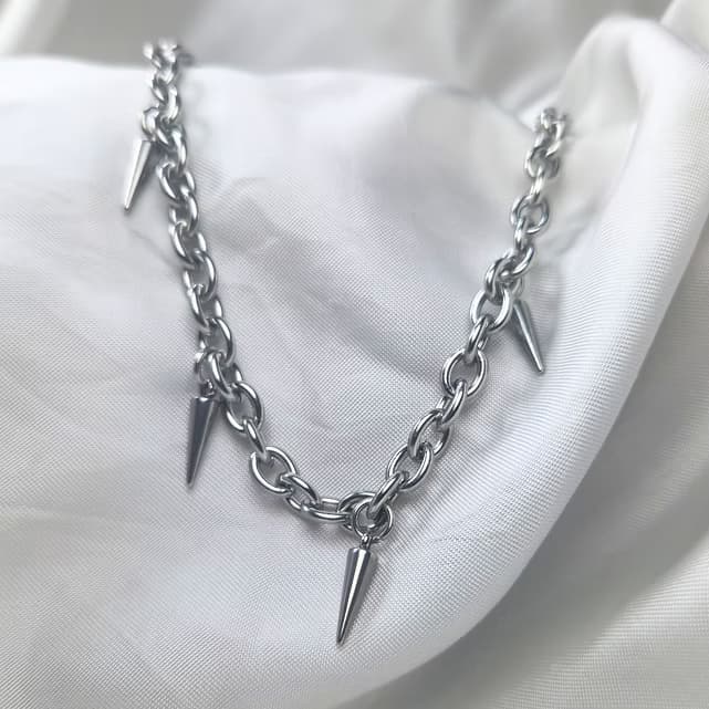 Spiky Chain