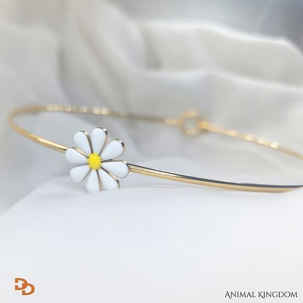 Stephanie choker necklace